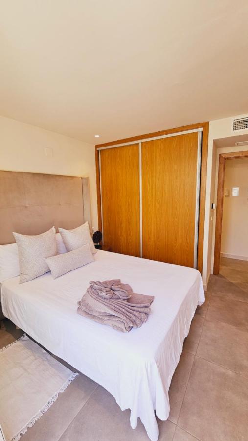 Nogalera Quintessence Apartment With Private Parking By Namaste Elite توريمولينوس المظهر الخارجي الصورة