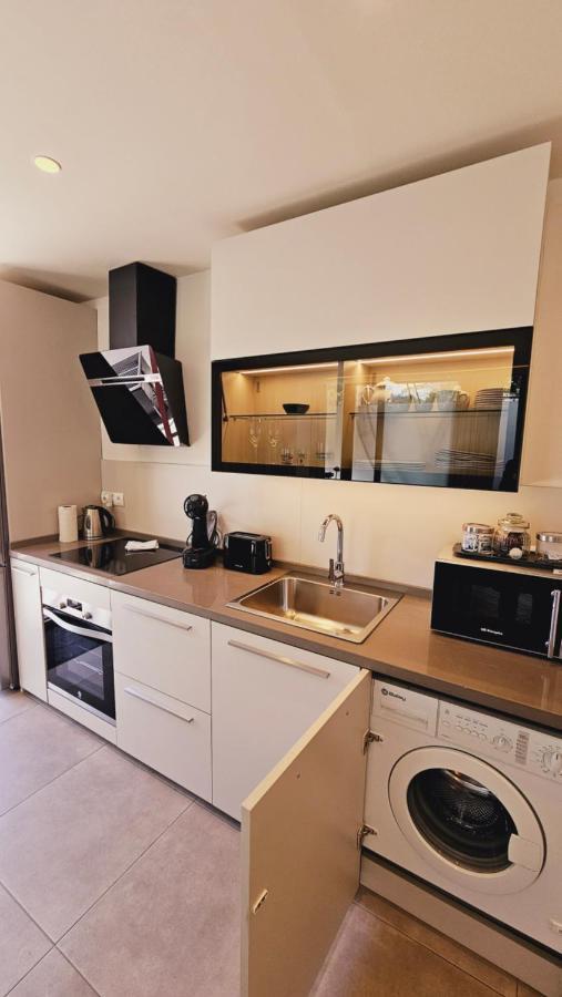 Nogalera Quintessence Apartment With Private Parking By Namaste Elite توريمولينوس المظهر الخارجي الصورة